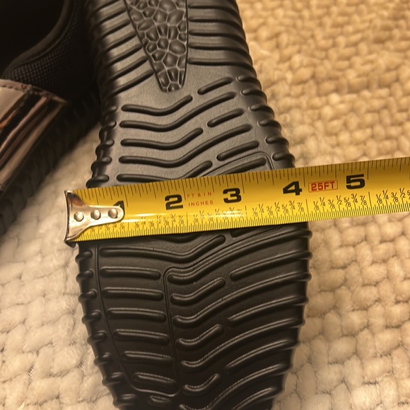 NWOT Astra 2.0, silver and black tennis shoes, size 6? - Picture 7 of 10